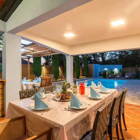 Awesome Home In Marcana With Kitchen Holiday home