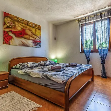 Awesome Home In Marcana With Kitchen Holiday home Loborika