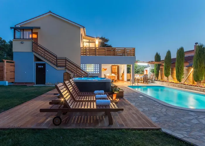 With Fireplace